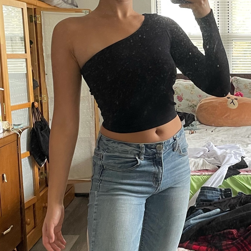 Cropped black one-shoulder ribbed long-sleeve, NWOT